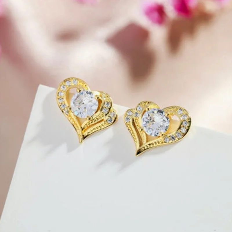 E1233 Gold Heart Stud Earrings With Round Zircon Claw Setting For Women Romantic Fashion Jewelry Gift