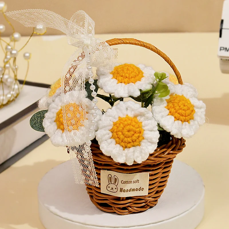 Handmade Crochet Flower Bouquet, Knitted White Daisy Flower for Mother's Day, Christmas, Thanksgiving & Home Decor