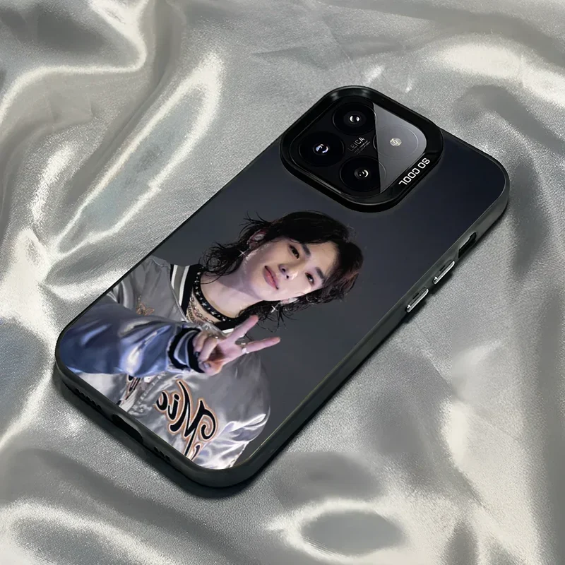 Epc Rapper Dancer H-HyunJin Phone Case IMD Phone Case For IPhone 16 15 14 13 12 11 Pro Max Plus Color Silver Cover
