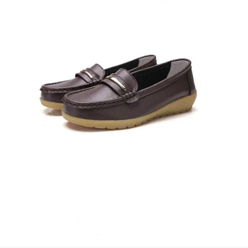 2025 New Genuine Leather Shoes Woman Slip On Women Flats Moccasins Women's Loafers Spring Autumn Mother Shoe Big Size 35-44