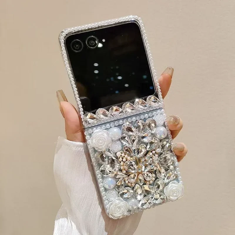 Luxury Crystal Pearl Elegant Butterfly Diamond Strap Phone Case Cover For Motorola Razr 50 60 40 Moto 2023 2024 2025 Plus Ultra