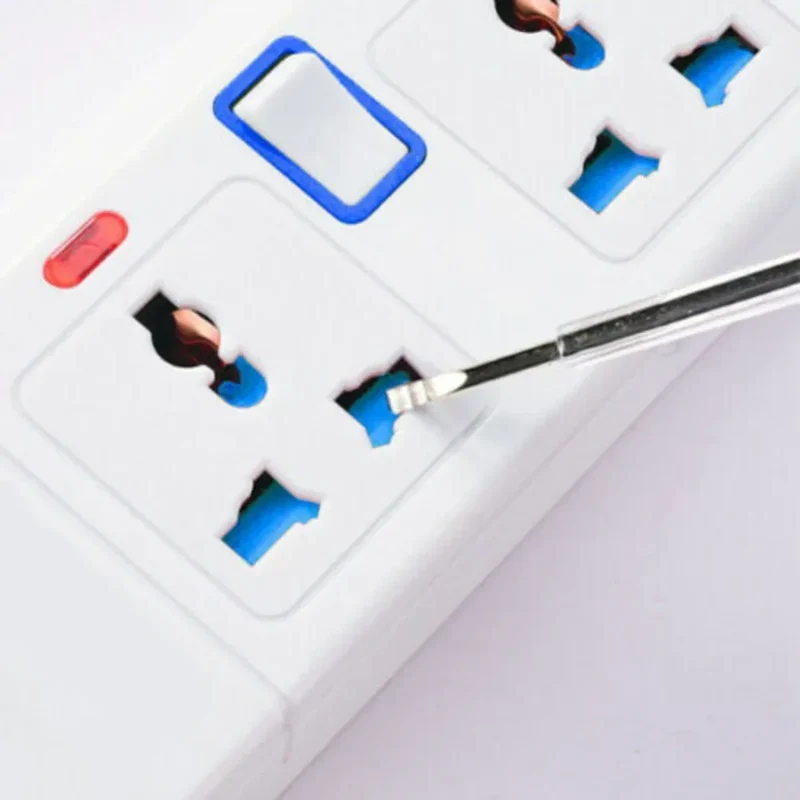 2M Extension Cable Electric Mains Power 4 Gang Way Plug Socket With Switch Tools