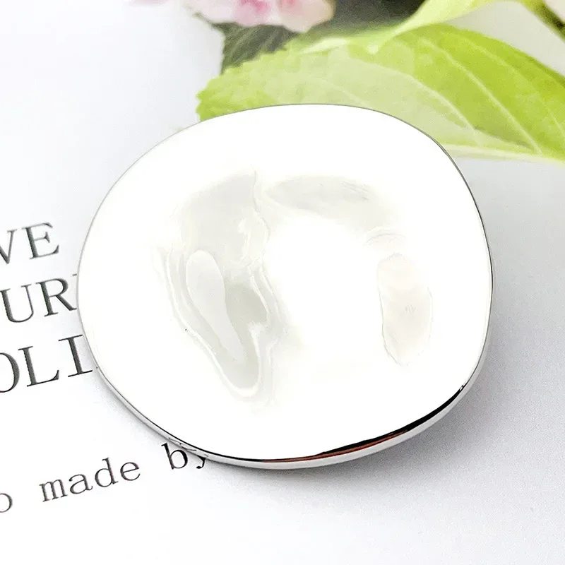 High Quality Surface Shine Metal Oval Brooch Large Irregular Pins Autumn Winter Lady Daily Colthes Backpack Ornament Accessories