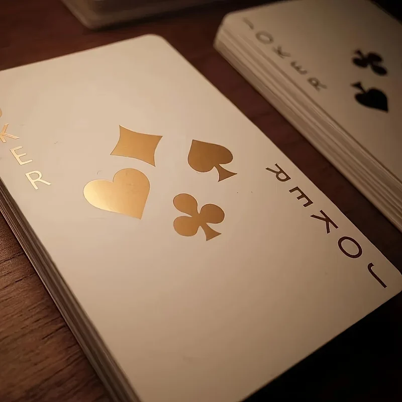 Luminous poker set, suitable for parties, Halloween and Christmas gifts, durable paper, family entertainment and gaming nights