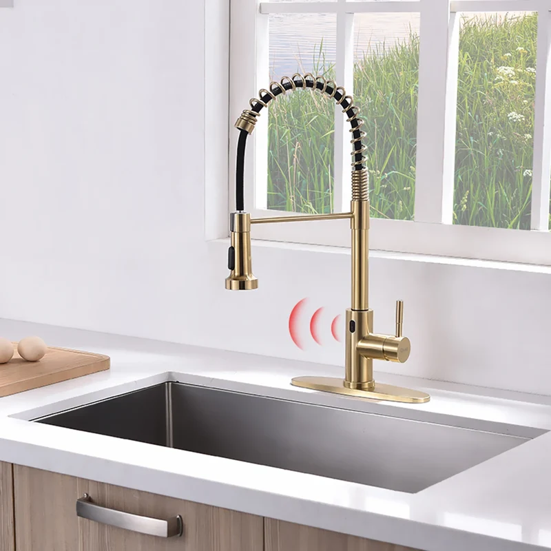 Luxury Single-Hole Kitchen Faucet Non-TOUCH Sensitive Brushed Gold Ceramic Cartridge Sink Faucet with Pull Sprayer