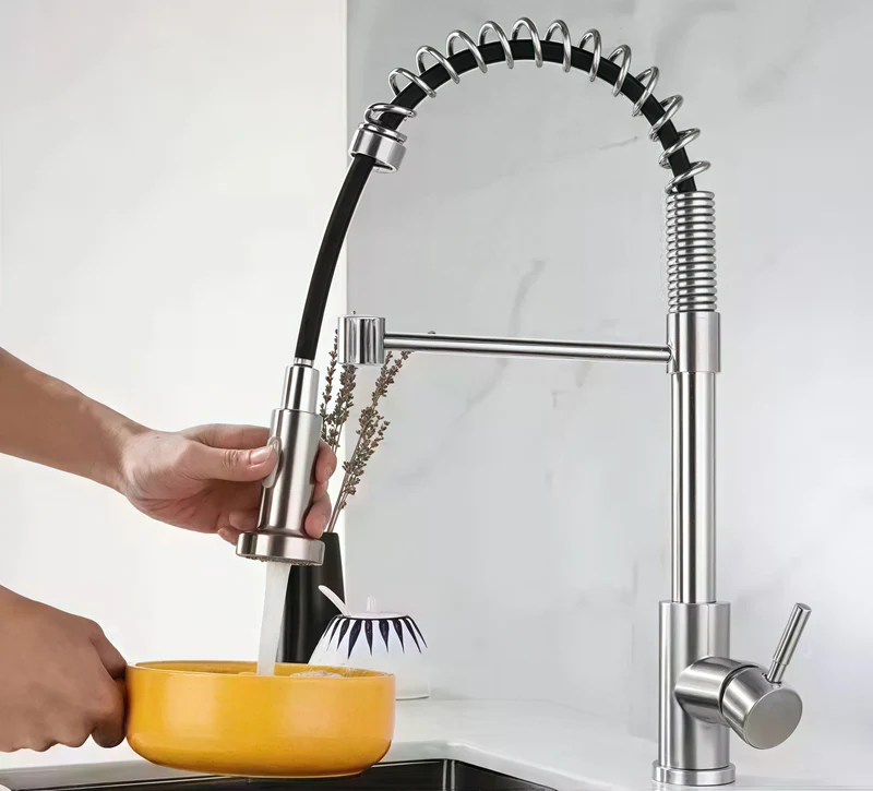 Modern Stainless Steel Single-Handle Kitchen Faucet Deck Mounted with Side Spray for Hotel Use
