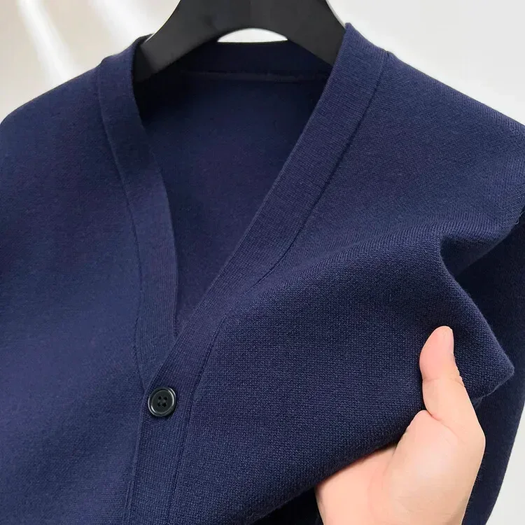 Men's Autumn and Winter Casual Design Cardigan Thick Long Sleeved Button Up Jacket Cardigan Sweater