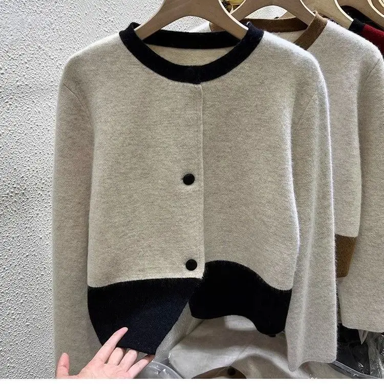 Xiaoxiangfeng Contrasting Color Sweater Jacket for Women in Autumn Winter Spring and Autumn Lazy Style Small Knitted Cardigan