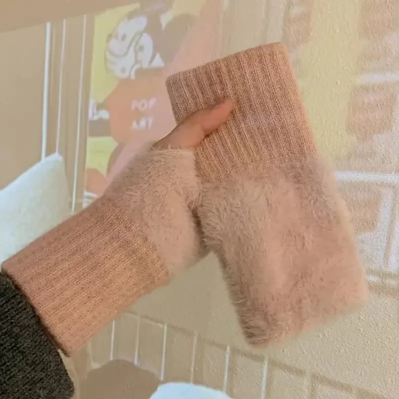 New Solid Color Plush Gloves Women in Autumn and Winter Warm Luxury Woolen Knitted Touch Screen Open Finger Half Finger Gloves