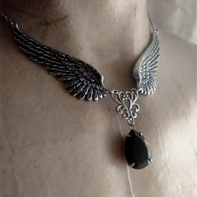 Gothic Silver Plated Heart Angel Wings Necklace Pendant Halloween Wedding Party Holiday Gift for Men and Women Daily Jewelry