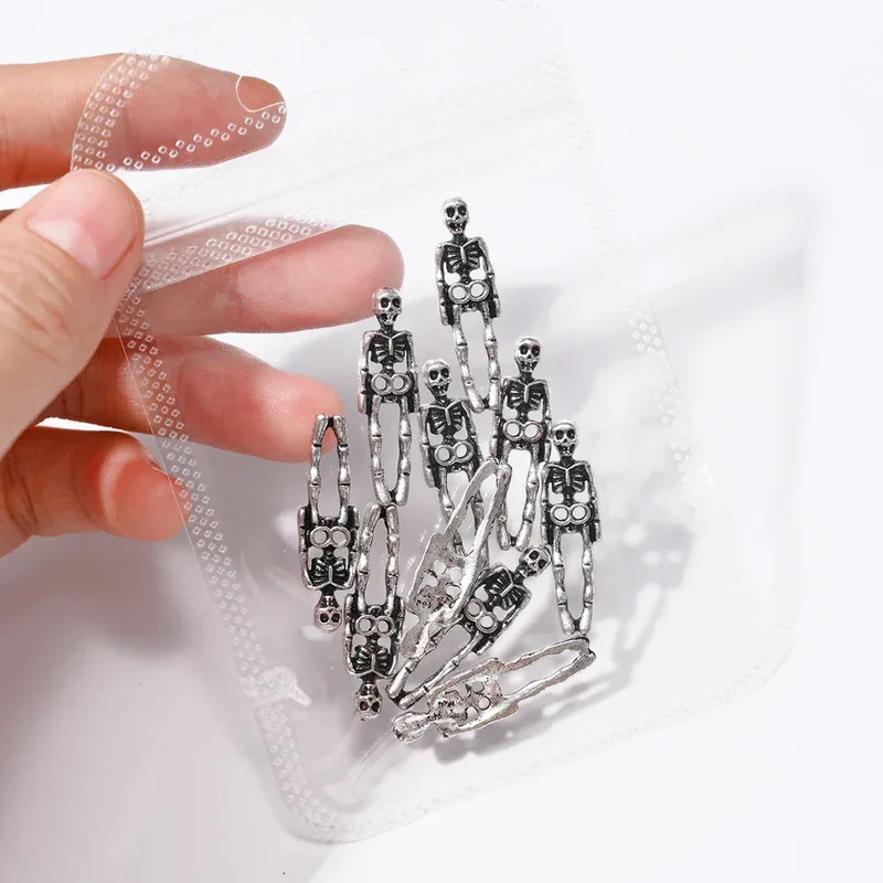 10pcs/Bag Spooky Metal Bone Skeleton Nail Charms Halloween Designs Decoration Nail DIY Accessories Skull Halloween Cross Decor