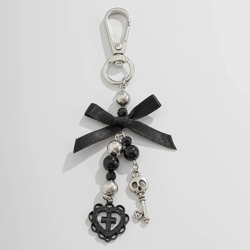 Salircon Gothic Cross Love Heart Skull Key Pendant Keychain for Women Trend Black Bowknot Key Ring Female Halloween Y2K Jewelry