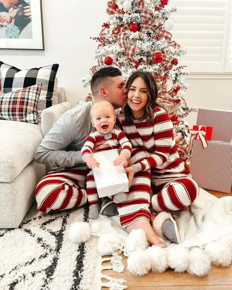 Merry Christmas 2025 Mother Father Kids Matching Pajamas Set Striped Casual Loose Pyjamas Xmas Family Look Holiday Wear Pjs Gift