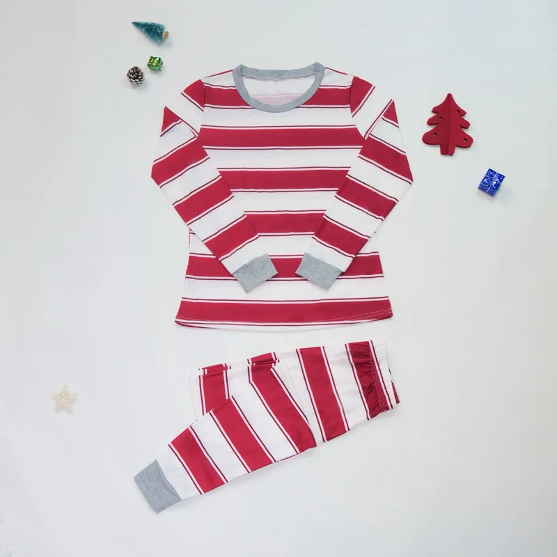 Merry Christmas 2025 Mother Father Kids Matching Pajamas Set Striped Casual Loose Pyjamas Xmas Family Look Holiday Wear Pjs Gift