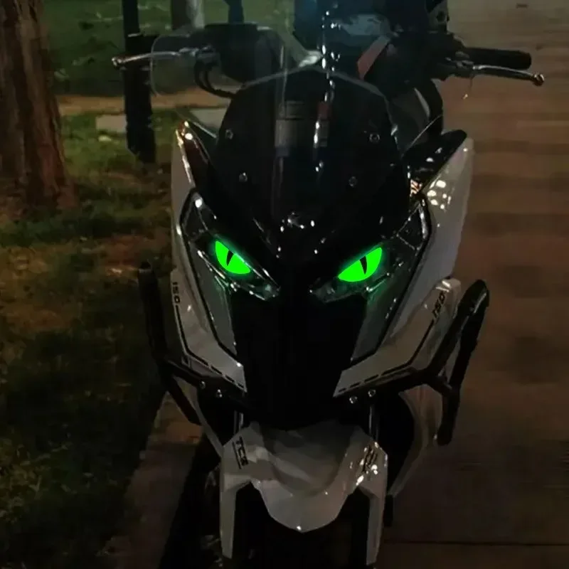 Luminous Eyes Car Stickers Green Glowing Devil's Eye Car Motorcycle Headlight Styling Sticker 3D Drip Glue Cat Eye Decoration