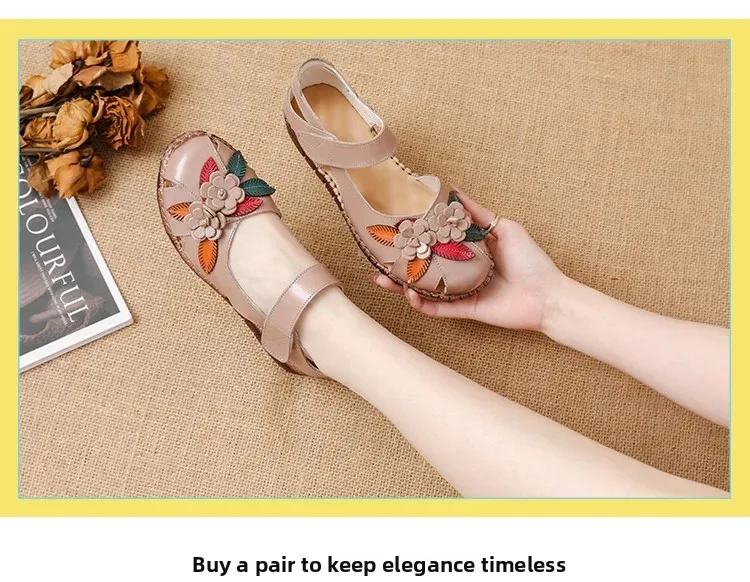 New 2025 Ladies Flat Sandals Soft Leather Anti-Slip Bottom Ethnic Style Comfortable Soft Surface Design for Elderly People