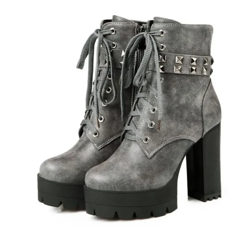 KNCOKAR The new autumn/winter fashion ultra high heels and short boots with a waterproof platform rivet and female boots