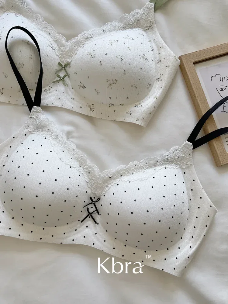 Lace Contrast Floral Print Lingerie for Women, Small Chest Gathering, Seamless and Underwire Bra