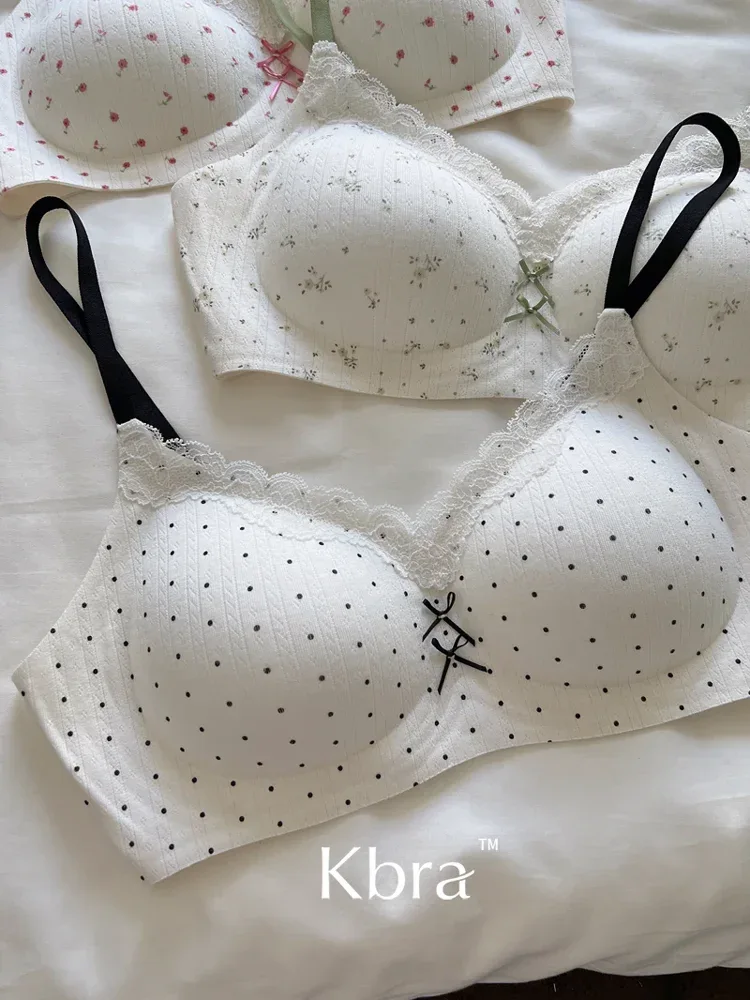 Lace Contrast Floral Print Lingerie for Women, Small Chest Gathering, Seamless and Underwire Bra