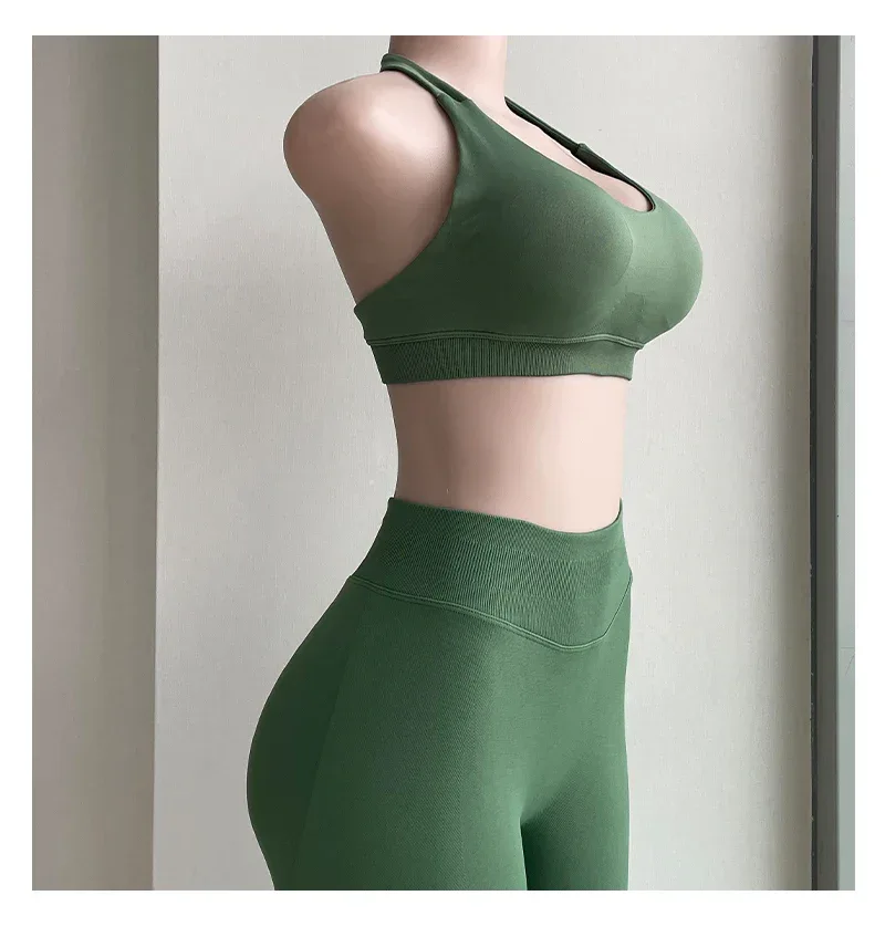 2 Pieces Yoga Gym Set Women Seamless Strappy Yoga Bra High Waist Workout Scrunch Shorts Sports Set Fitness Clothes Sportswear