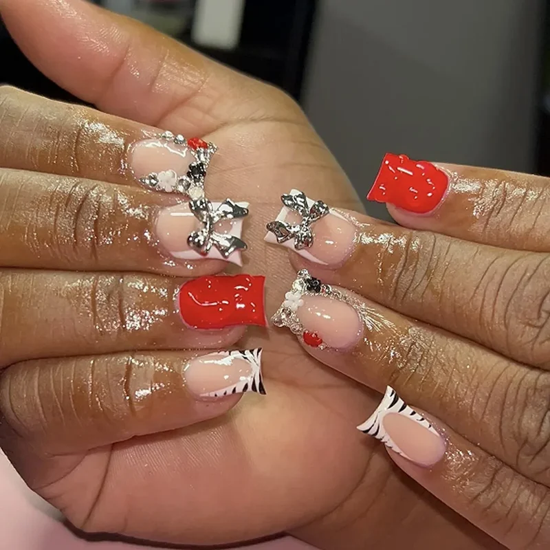 24pcs Nude Pink Sweet Fake Nails Short Duckbill Leopard Print French False Nails With 3D Bowknots Butterfly Cherry Press On Nail