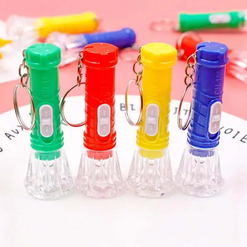 Flashligh Lamp Toy Mini Kids Party Favors LED Torch Birthday Gifts Wedding Guests Souvenir Filler Boys Girls School Prize Gift