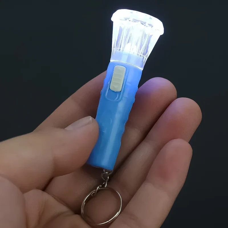 Flashligh Lamp Toy Mini Kids Party Favors LED Torch Birthday Gifts Wedding Guests Souvenir Filler Boys Girls School Prize Gift