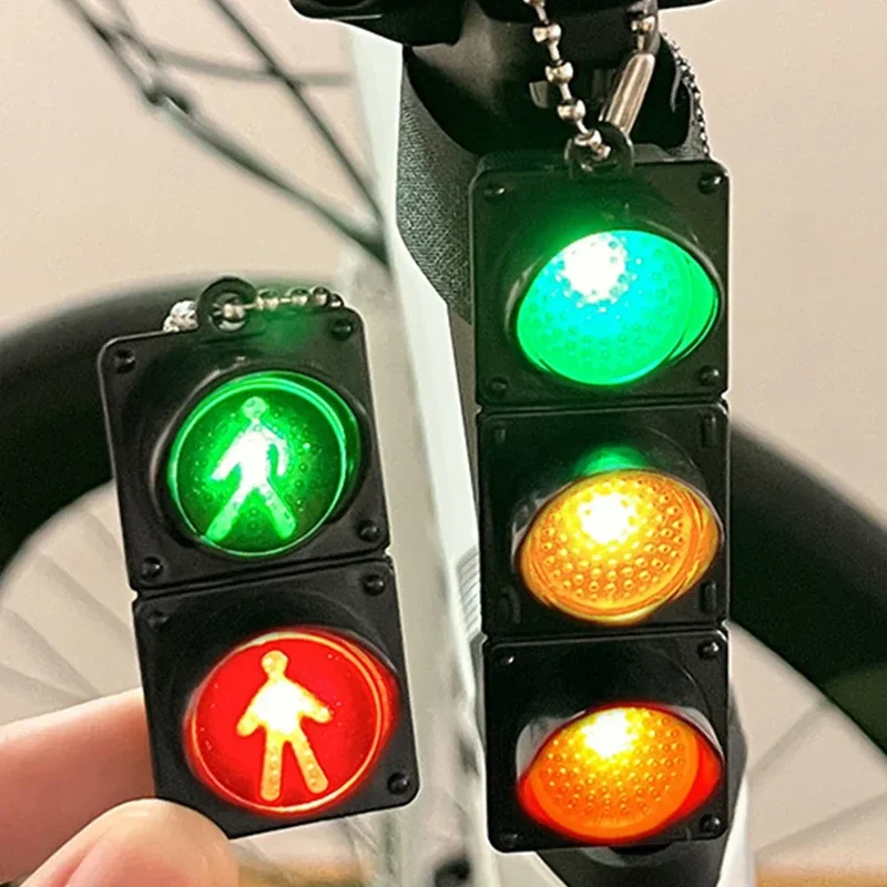 Simulation Electronic Traffic Light Keychain Pendant Pedestrian Light LED Light-emitting Toy Kids Cognitive Toy Gift Key Chain