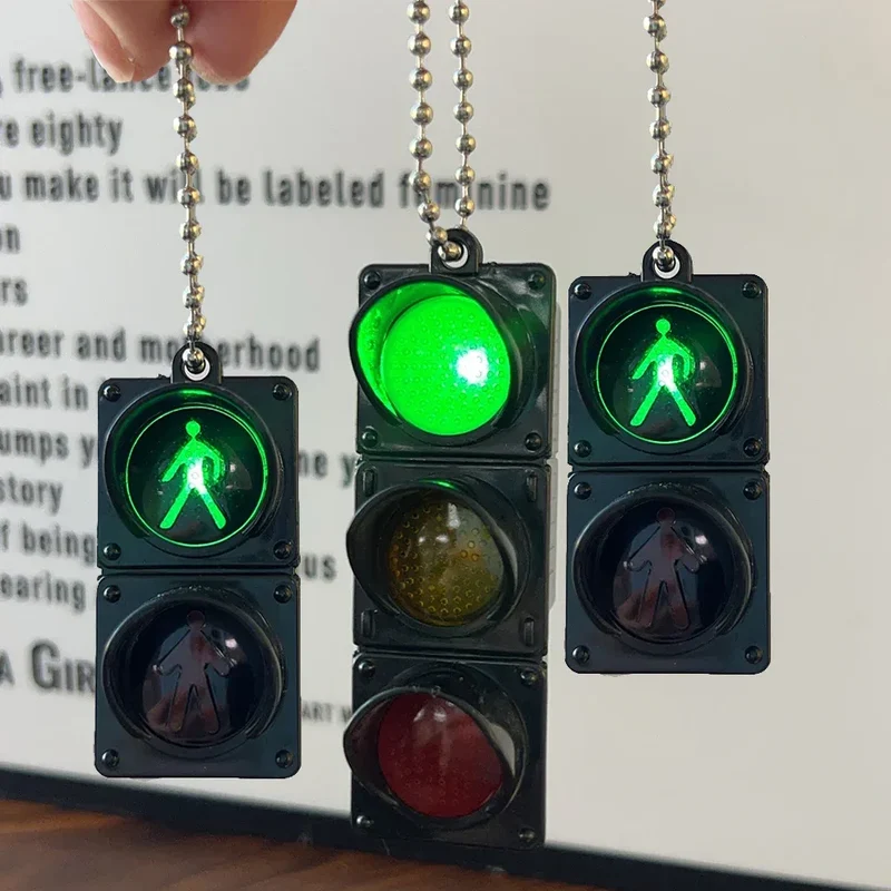 Simulation Electronic Traffic Light Keychain Pendant Pedestrian Light LED Light-emitting Toy Kids Cognitive Toy Gift Key Chain
