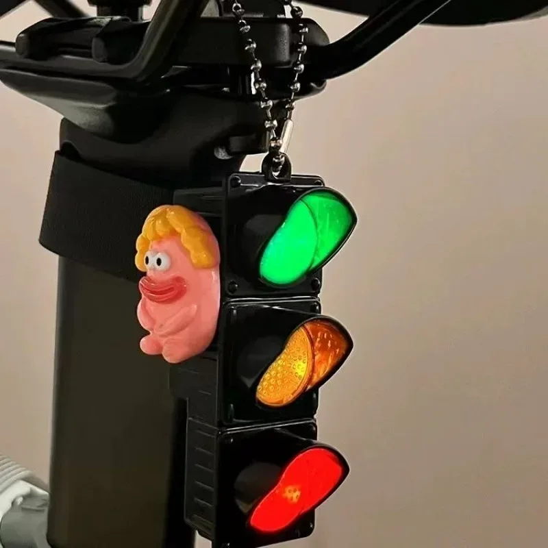 Simulation Electronic Traffic Light Keychain Pendant Pedestrian Light LED Light-emitting Toy Kids Cognitive Toy Gift Key Chain