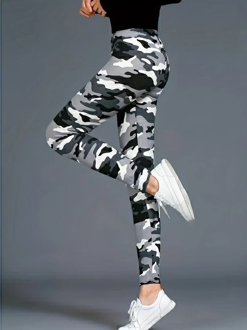Camouflage Gray-Green Women's Casual Leggings, Cropped Length