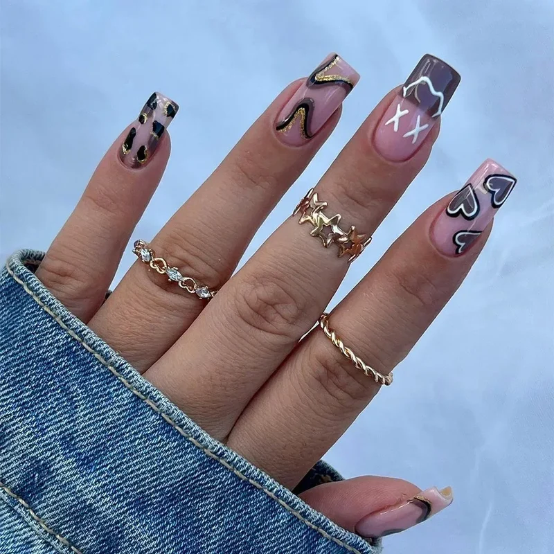 Romantic Red Lips Valentine's Day Wearable Fake Nails Frosted White Detachable Finished False Nails Press on Nails with Glue