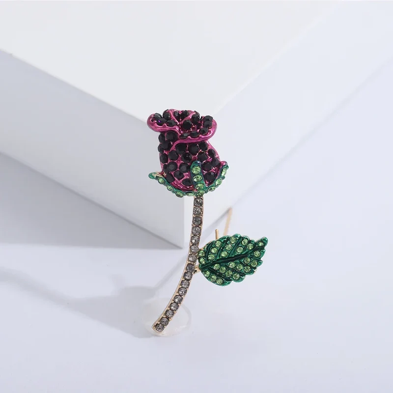 Valentine's Day Enamel Rose Brooches for Women Rhinestone Plant Flower Pins Banquet Party Backpack Gifts Jewelry Accessories