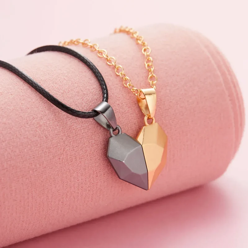 2Pcs Magnetic Heart Couple Necklace For Women Valentine's Day Sweater Chain For Best Friend Lovers Wedding Party Gift Jewelry