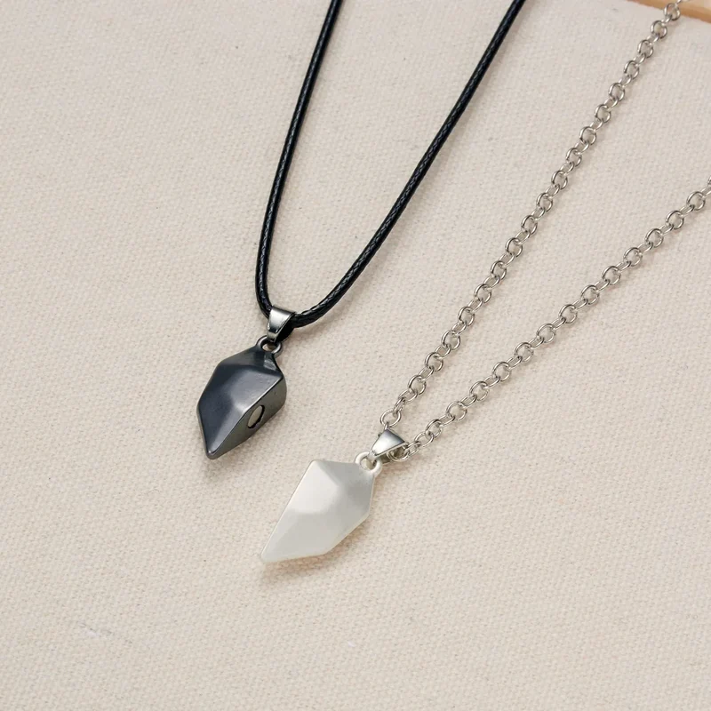 2Pcs Magnetic Heart Couple Necklace For Women Valentine's Day Sweater Chain For Best Friend Lovers Wedding Party Gift Jewelry