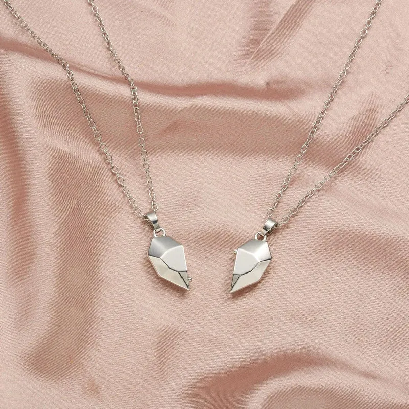 2Pcs Magnetic Heart Couple Necklace For Women Valentine's Day Sweater Chain For Best Friend Lovers Wedding Party Gift Jewelry