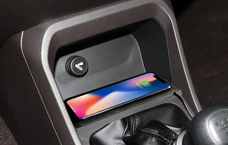 Wireless Car Charger Charging Pad 15w Non Slip Qi Fast Charger For Car Wireless Phone Charger For Android For IPhone 11/12/13/14