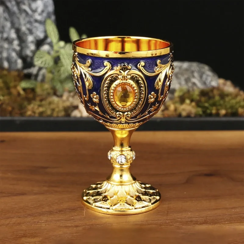 Delicate Drink Cup Retro Metal Diamond-encrusted Wine Glass European Style Whiskey Glass Anti-break Chalice Gift