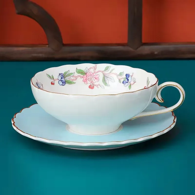 European Hand-painted Gold Rim Flower Edge Coffee Cup Afternoon Tea Bone China Porcelain Tea Cup and Saucer