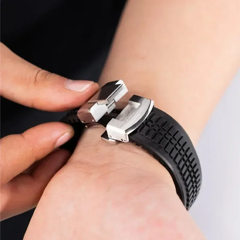 Silicone Band for Apple Watch Ultra 3/2 49mm Strap Men Sport Bracelet for Iwatch 11 10 9 8 7 6 5 Se 46mm 45mm 44mm Watchband